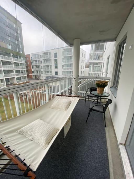 Modern Two Bedroom Apartment Near Helsinki Airport Vantaa Zewnętrze zdjęcie